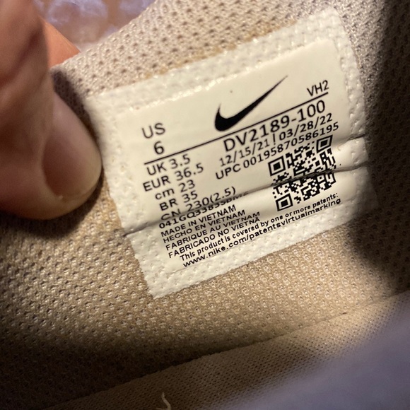 Nike Air Max Emcee ‘We’ll Take It From Here’ Womens size 6 White, Wolf Gray - Picture 9 of 10